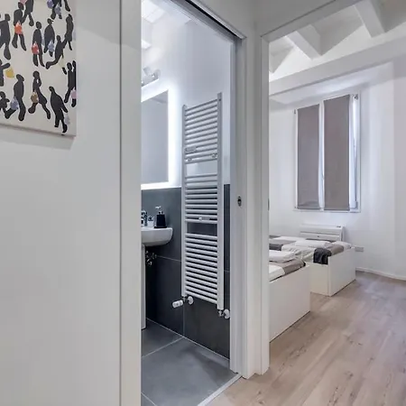 Carbonara Palace 5 - Luxury Comfort Under Medieval Towers Bologna