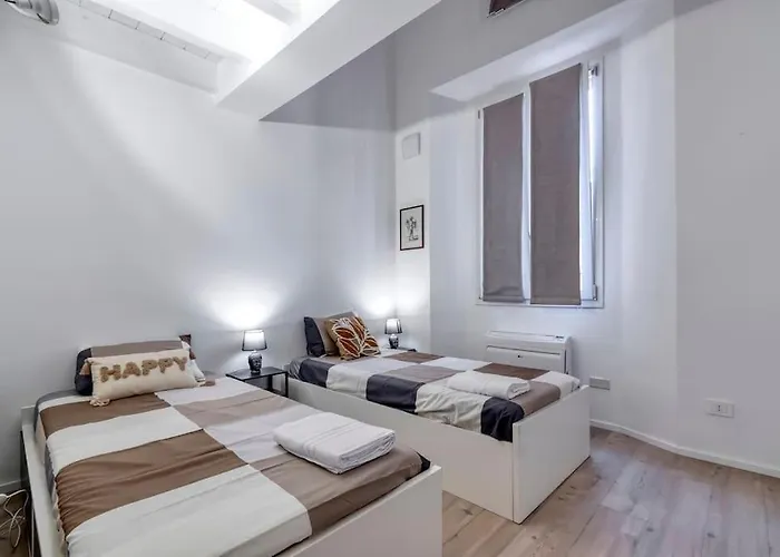 Carbonara Palace 5 - Luxury Comfort Under Medieval Towers Apartment