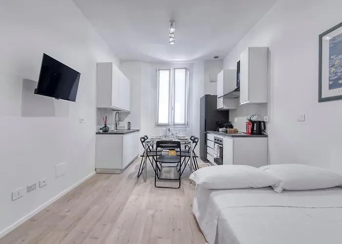 Carbonara Palace 5 - Luxury Comfort Under Medieval Towers