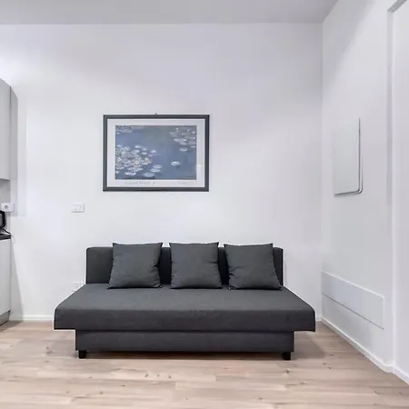 Carbonara Palace 5 - Luxury Comfort Under Medieval Towers *