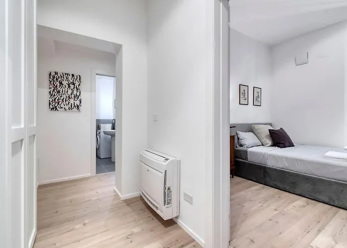 Carbonara Palace 5 - Luxury Comfort Under Medieval Towers