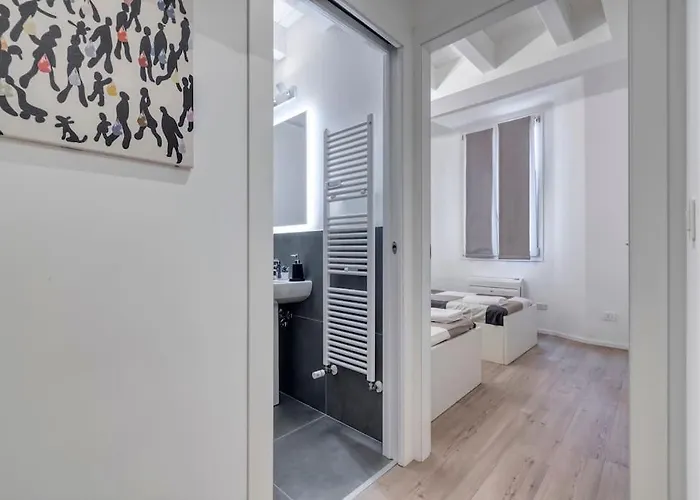 Carbonara Palace 5 - Luxury Comfort Under Medieval Towers بولونيا